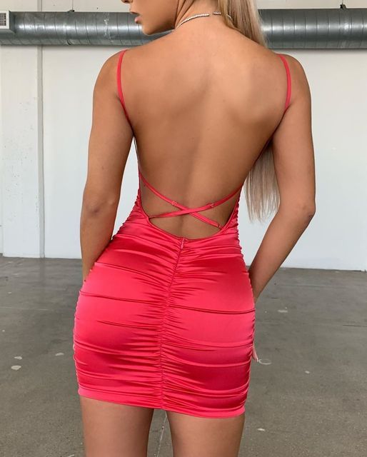 Robe sexy à lacets dos nu